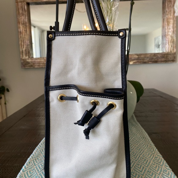 Dooney & Bourke XL Tote (Grey) w/ Silver Hardware. - Picture 6 of 13